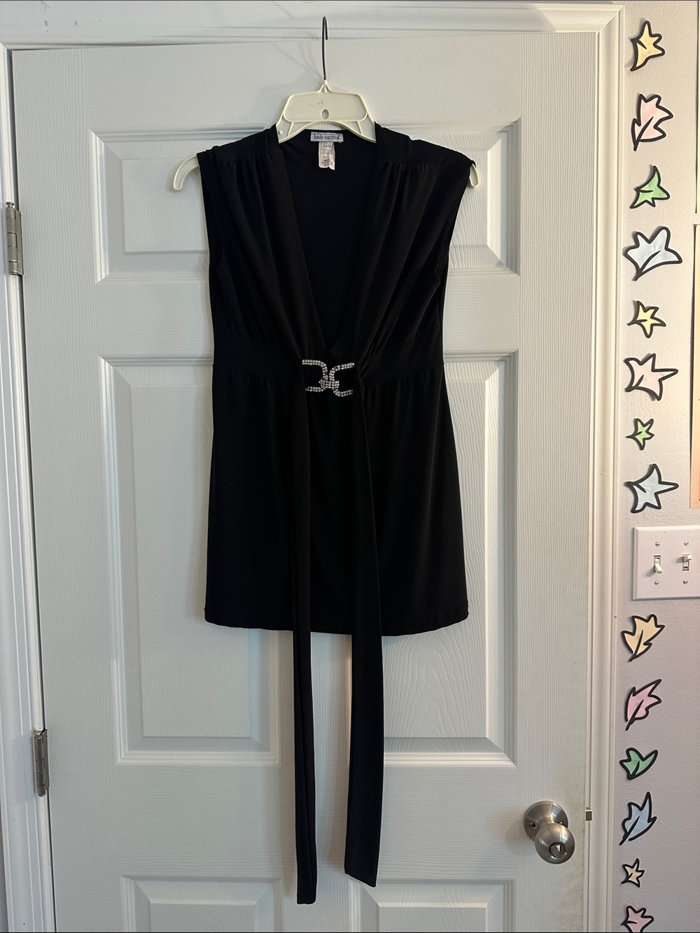 Y2K Body Central Black Sleeveless V-Neck Tunic with Rhinestone Buckle